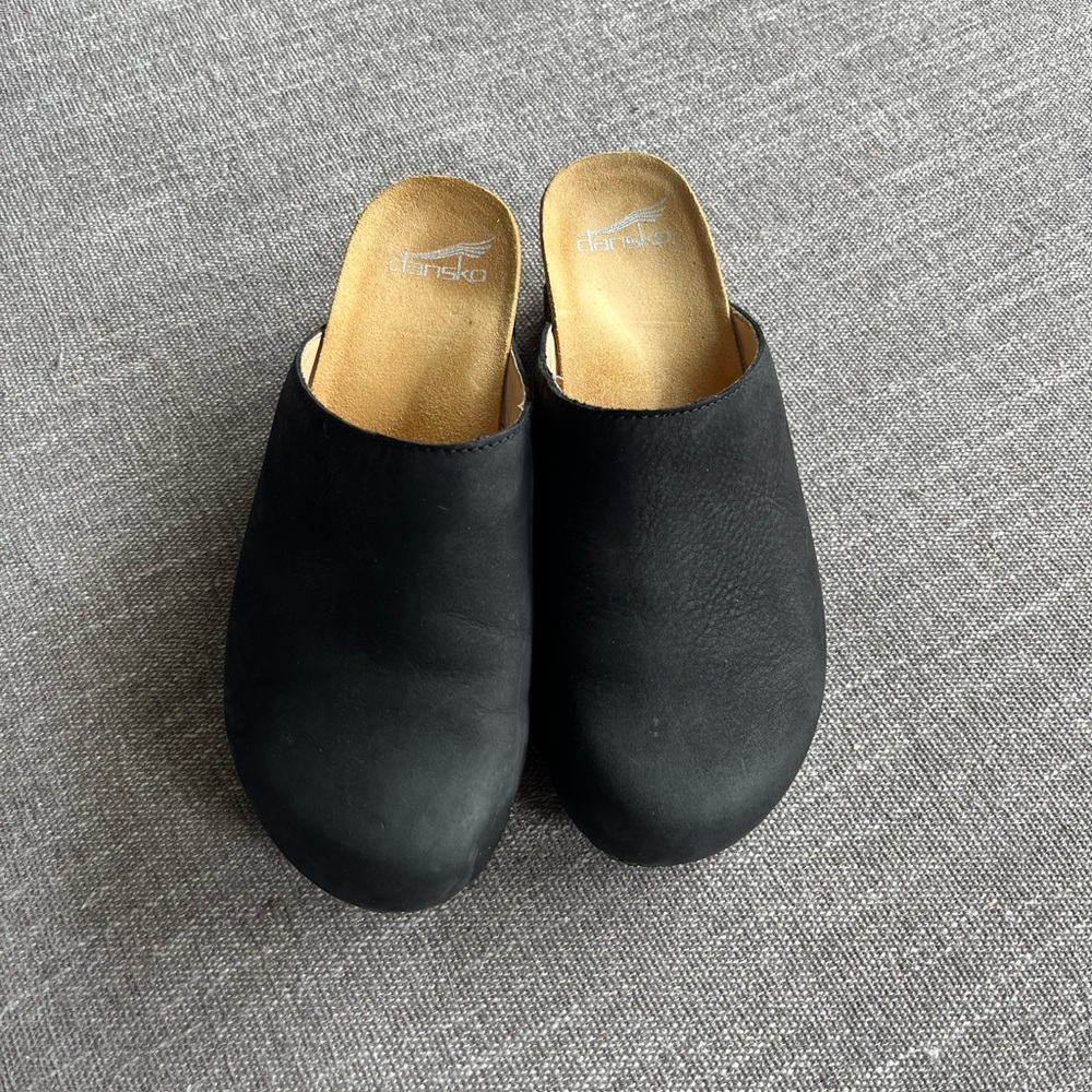 Dansko Black Mules Classic Slip-On Design